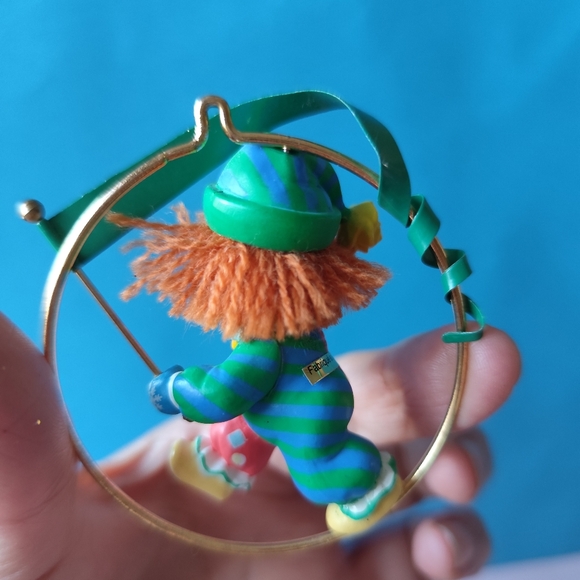 Carlton Cards Heirloom Collection Christmas Tree Ornament Parade 1993 Girl Clown - Picture 3 of 5